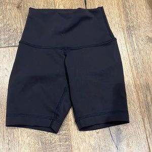 Black lululemon biker shorts